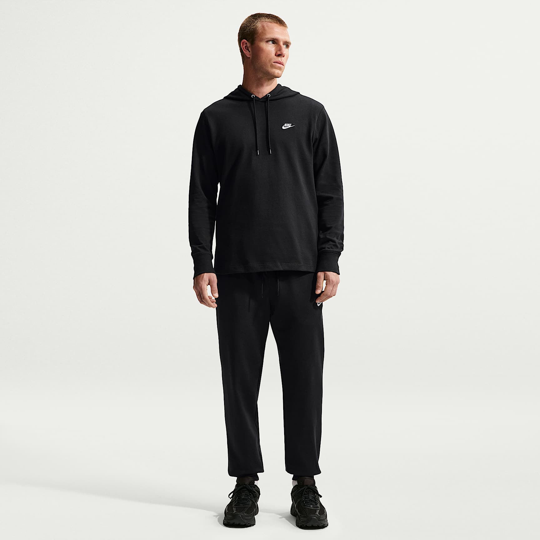 Nike Club Men's Knit Joggers. Nike RO
